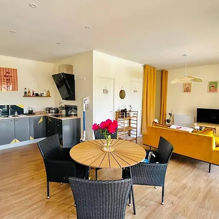 Logement Privatif Avec Piscine Saint-Contest