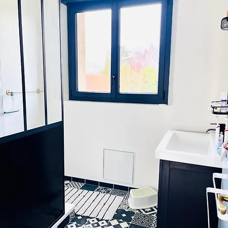 Logement Privatif Avec Piscine Saint-Contest