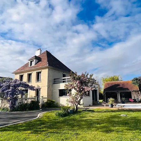 Logement Privatif Avec Piscine Saint-Contest